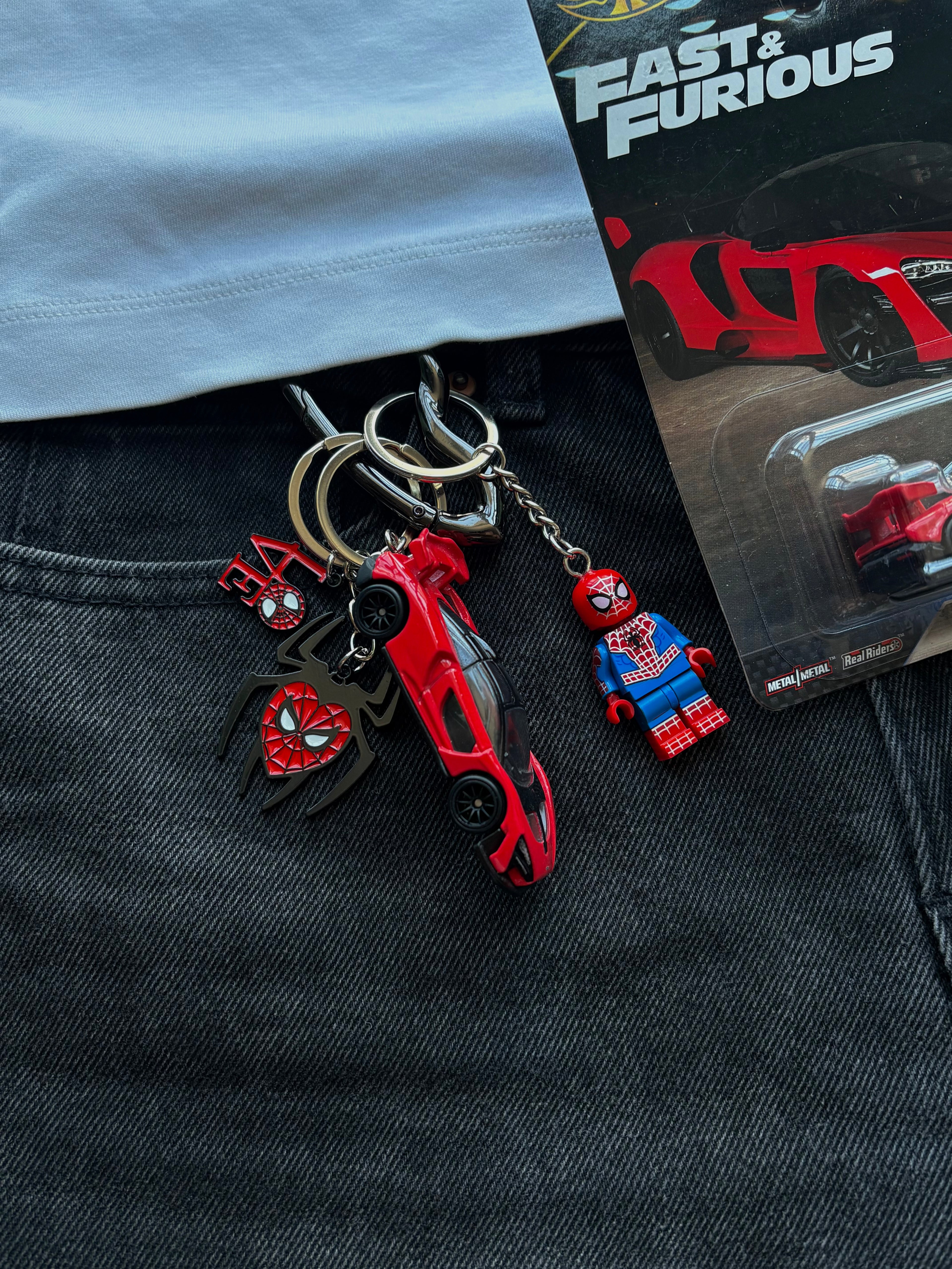 Hot Wheels  keychain Mclaren Senna
