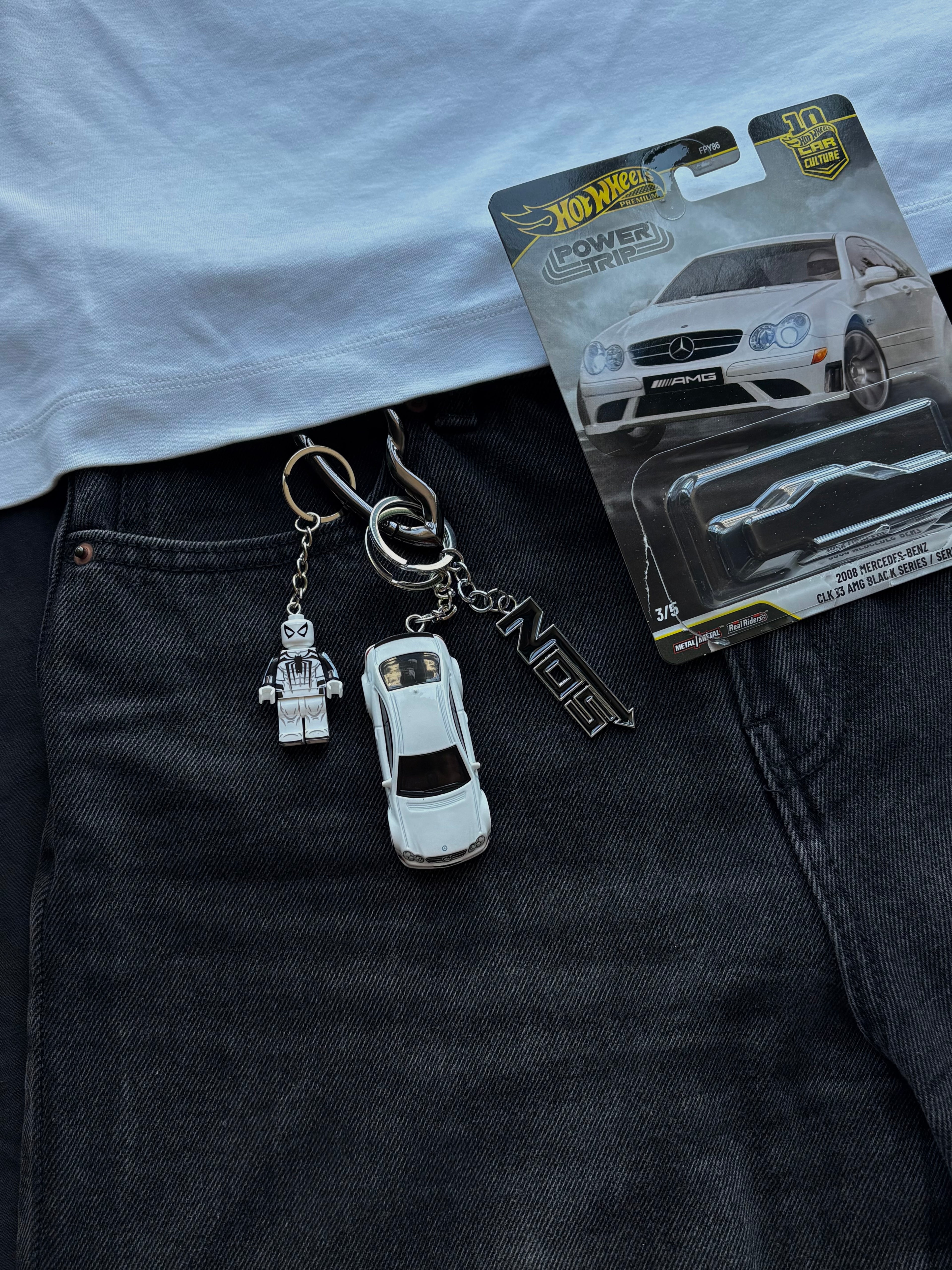 Hot Wheels keychain Mercedes-Benz CLK 63 AMG