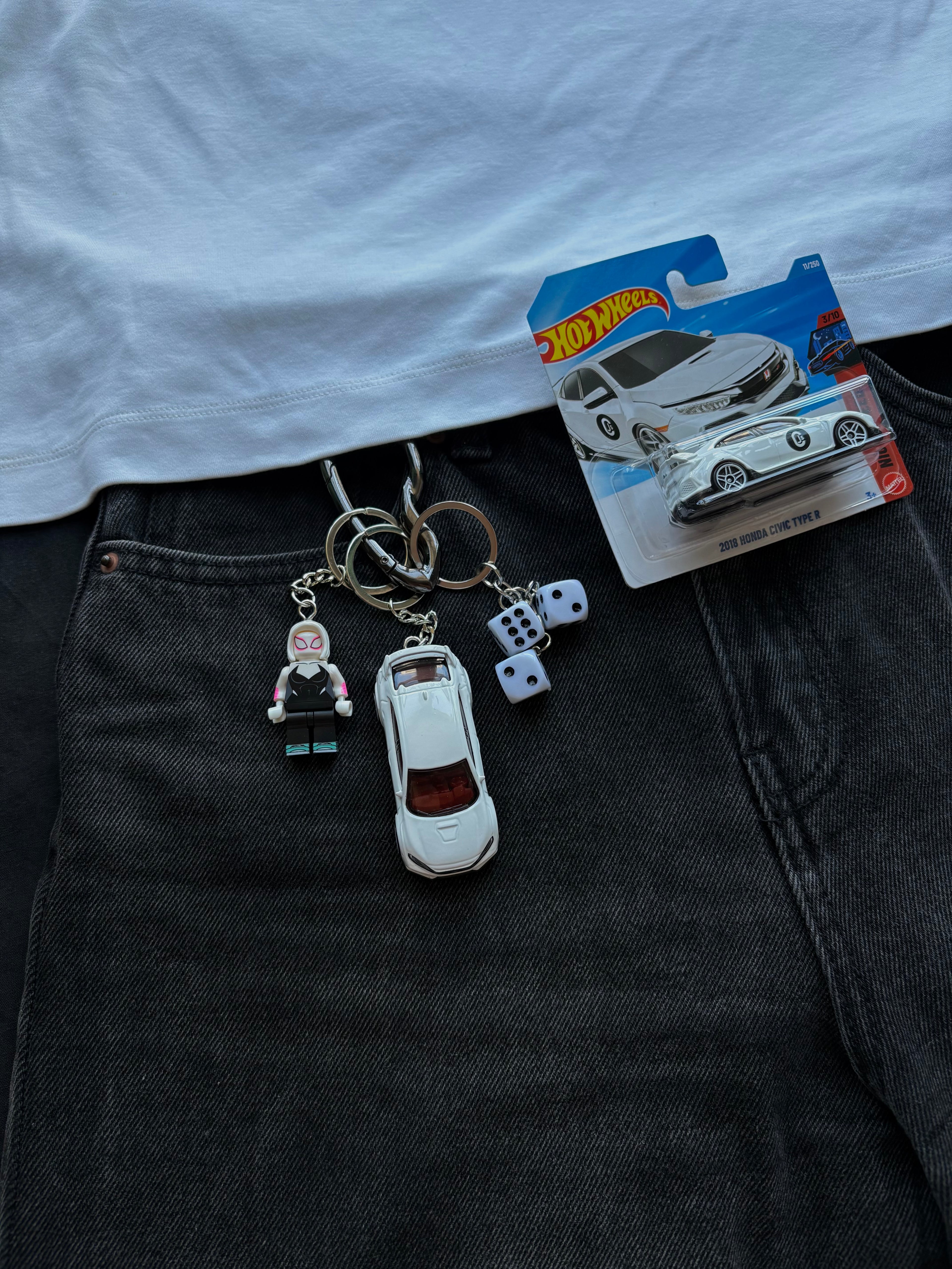 Hot Wheels keychain Honda Civic Type R