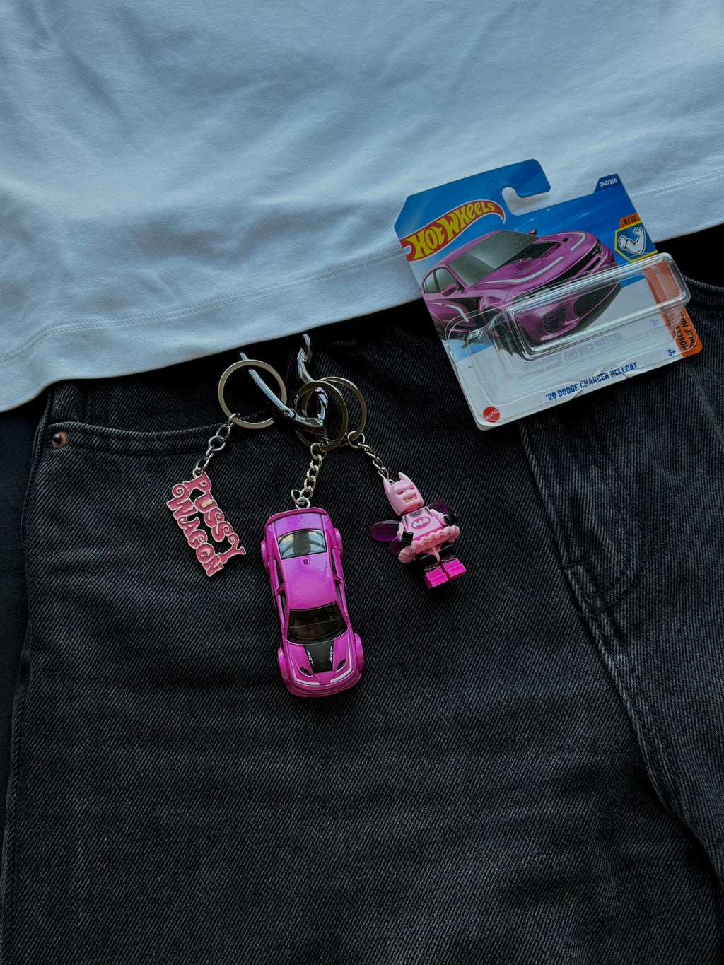 Hot Wheels keychain Dodge Charger