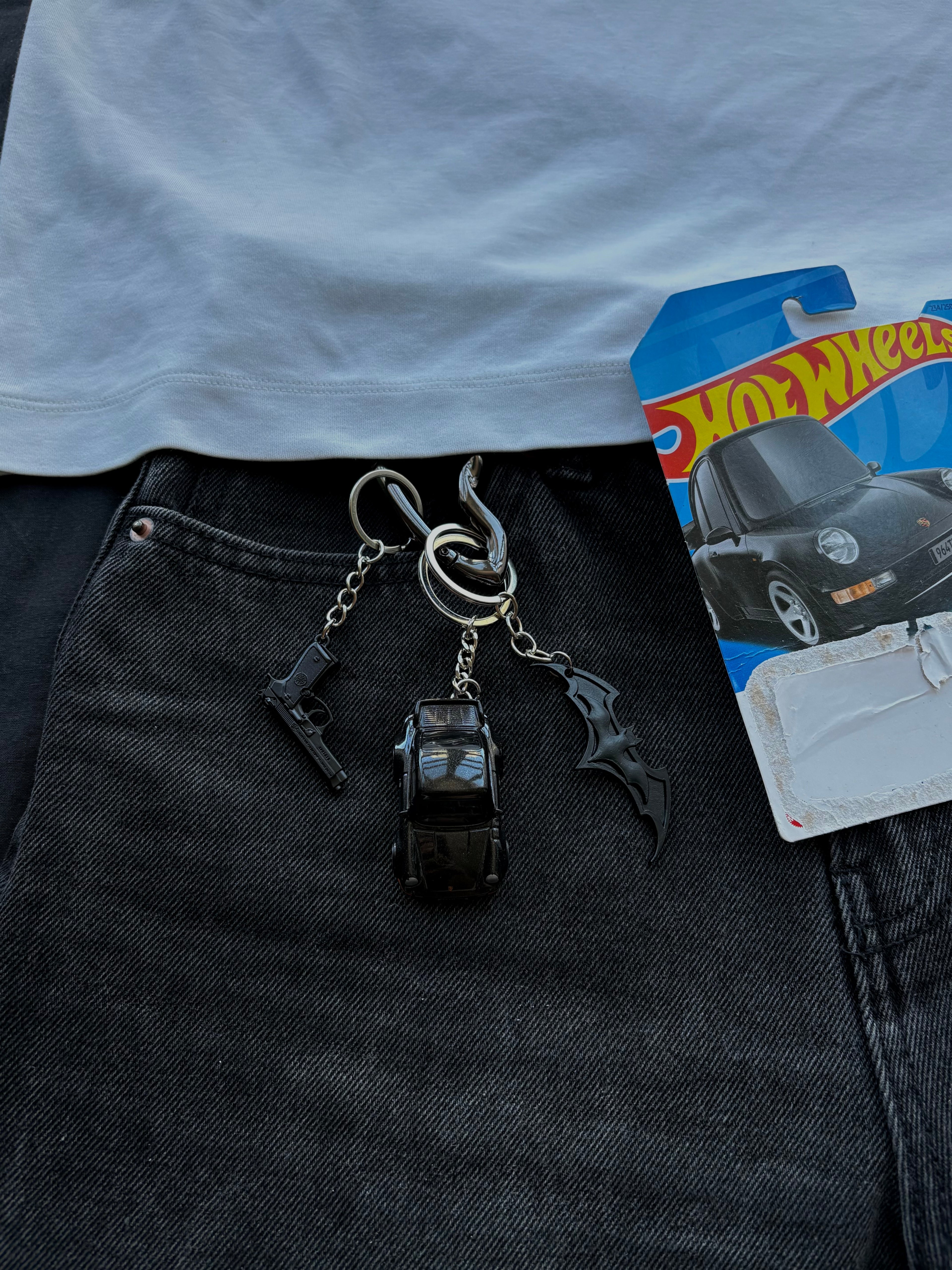 Hot Wheels keychain Porsche 911 GT3