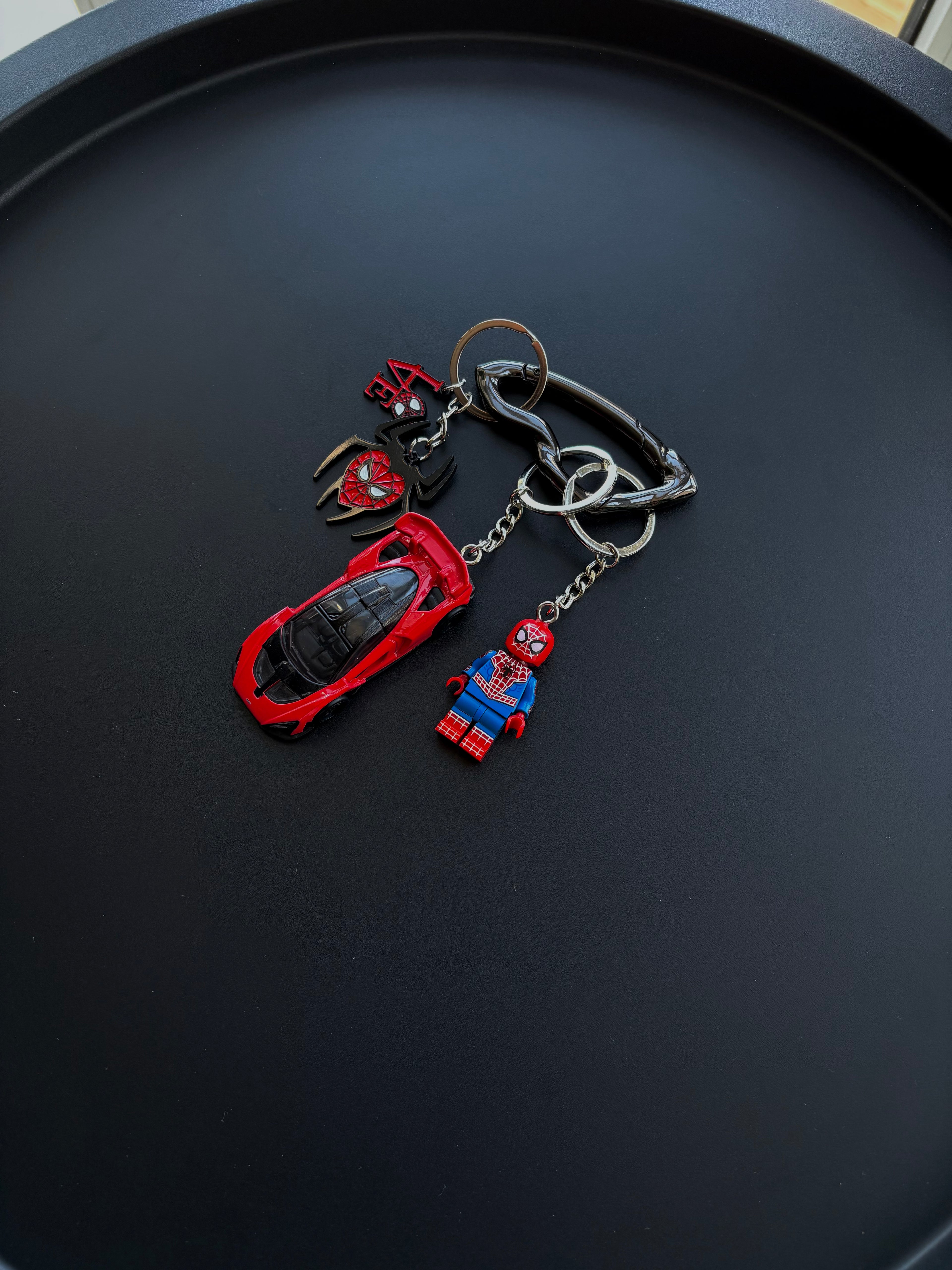 Hot Wheels  keychain Mclaren Senna