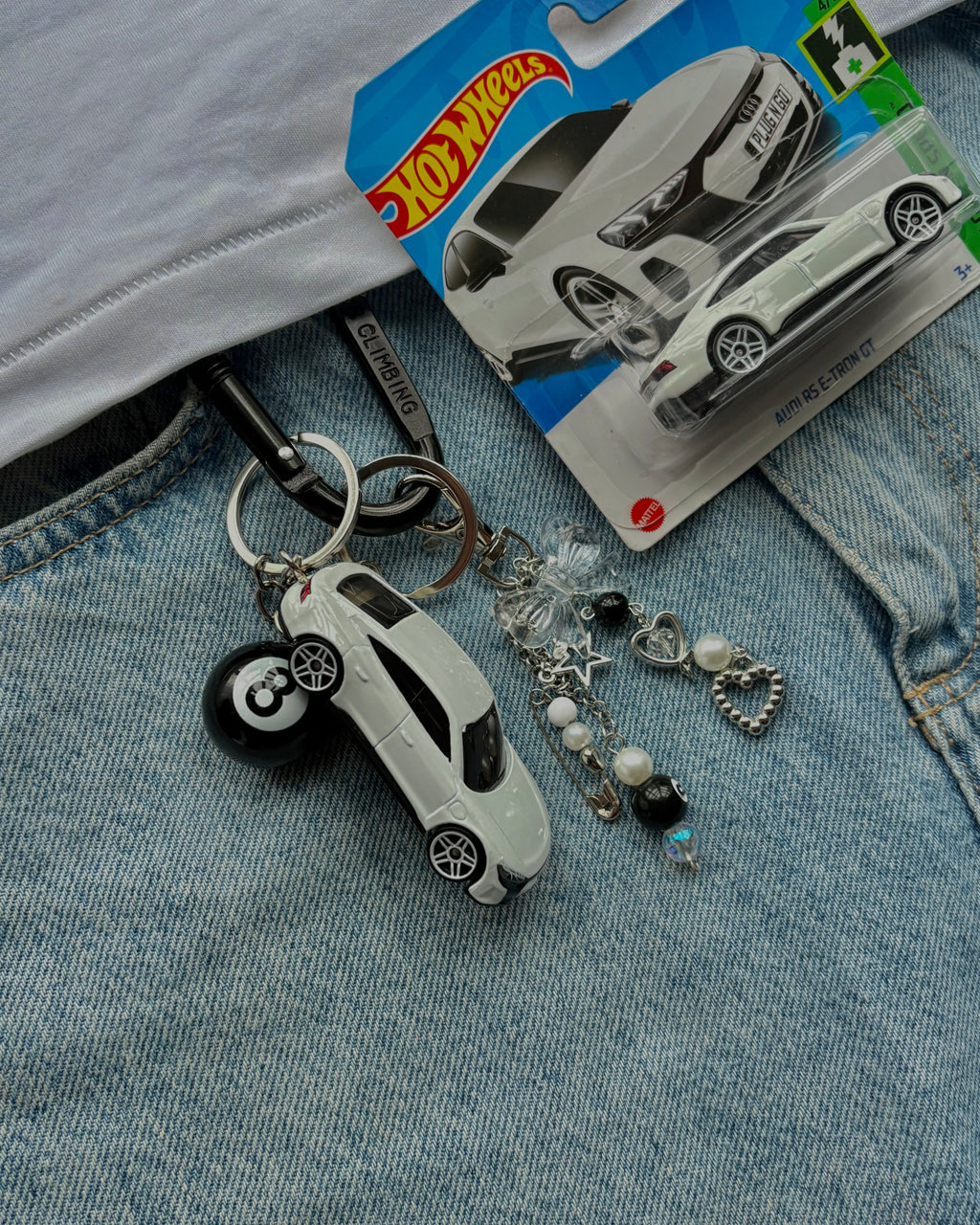 Hot Wheels keychain Audi RS E-tron GT