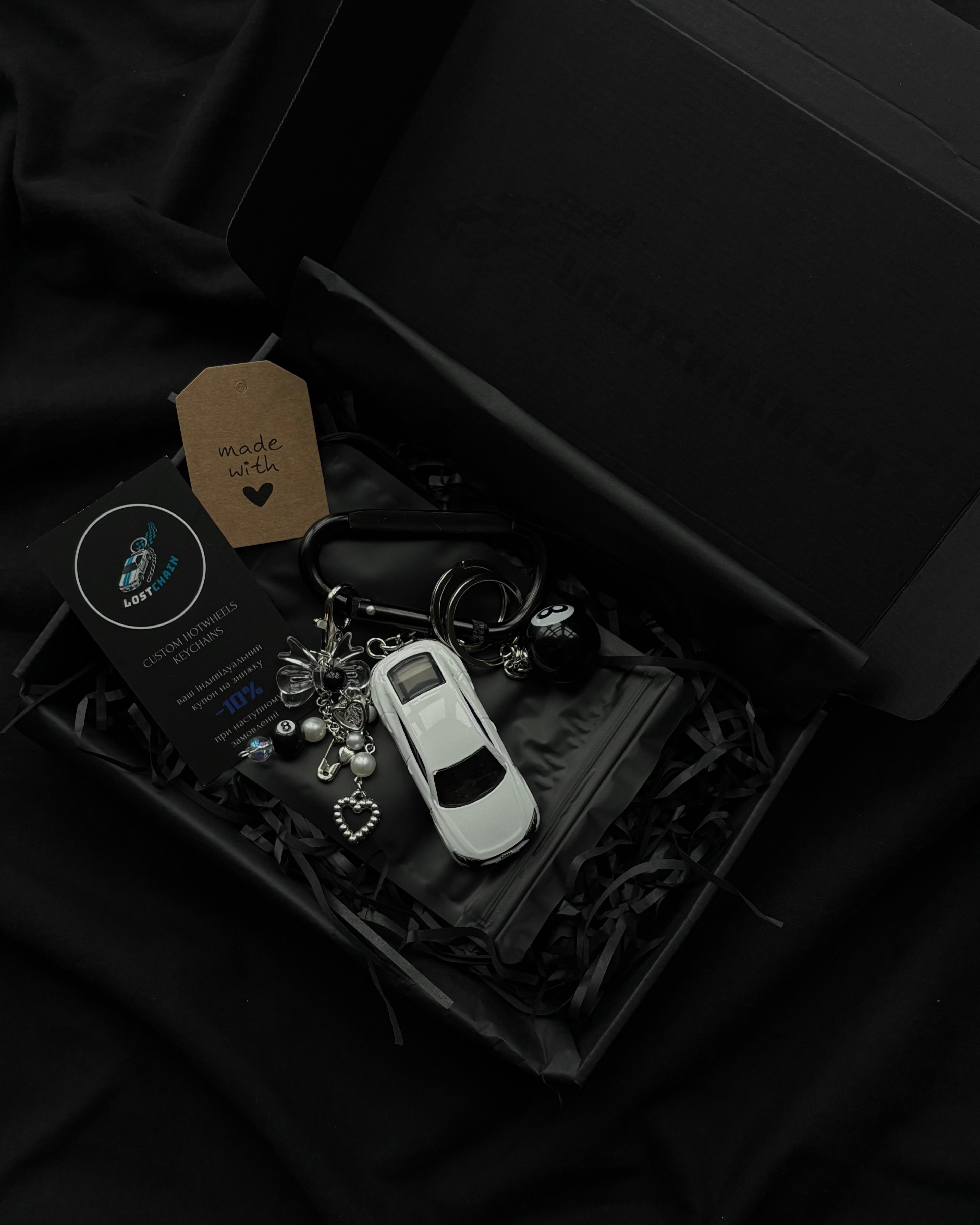 Hot Wheels keychain Audi RS E-tron GT