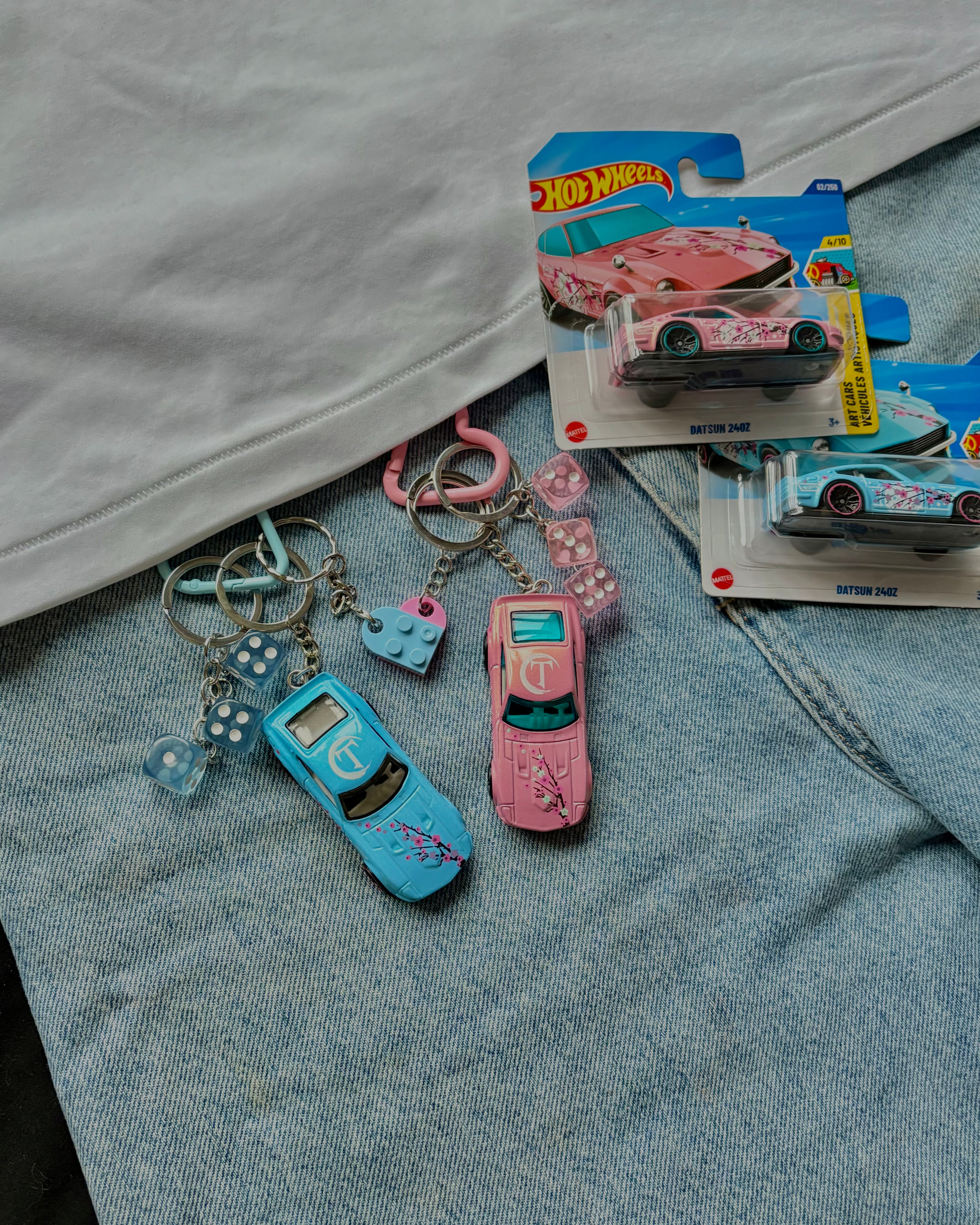 Couple arizona keychains (Datsun 240Z)
