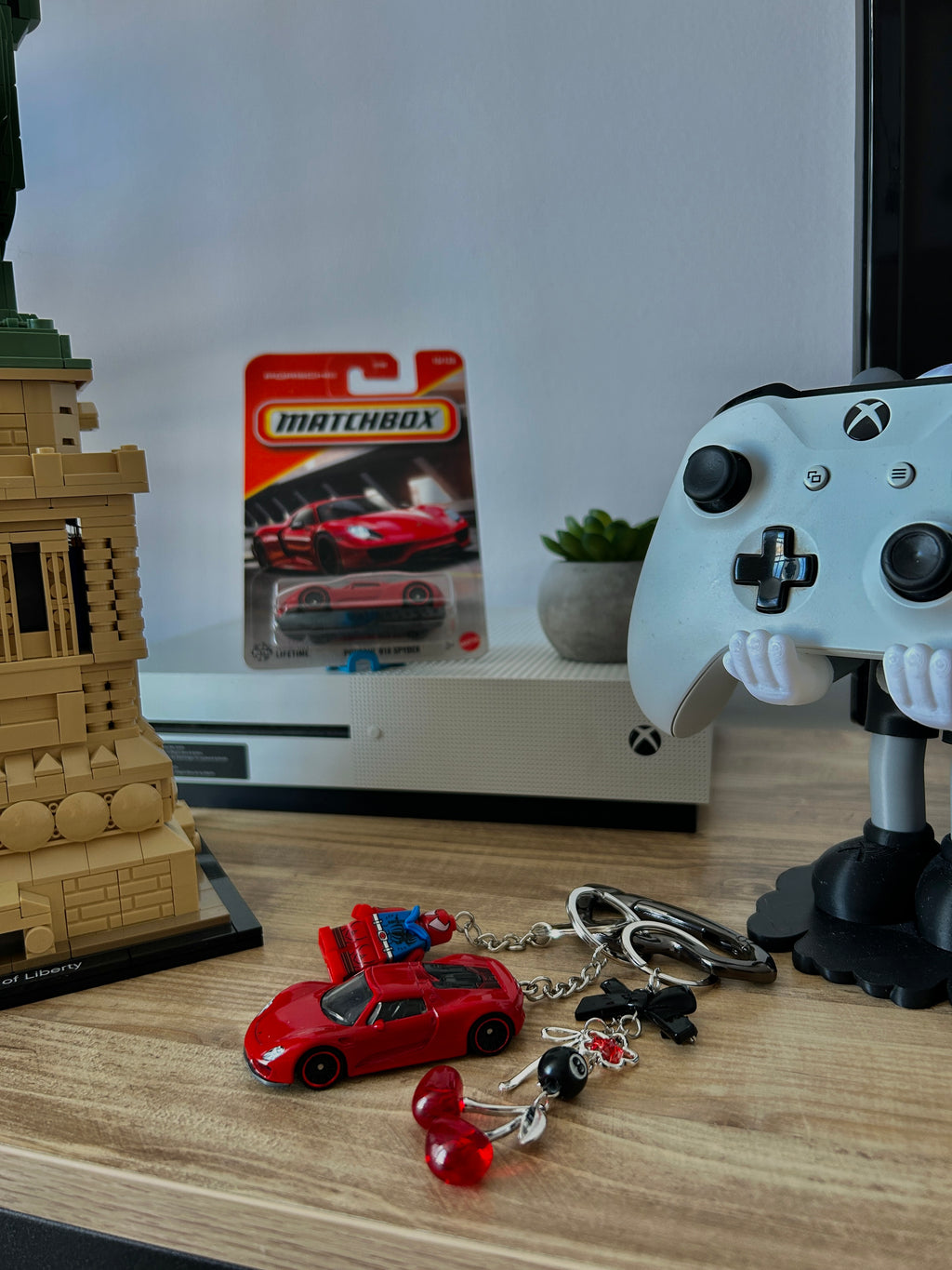 Matchbox keychain Porsche 918 Spyder