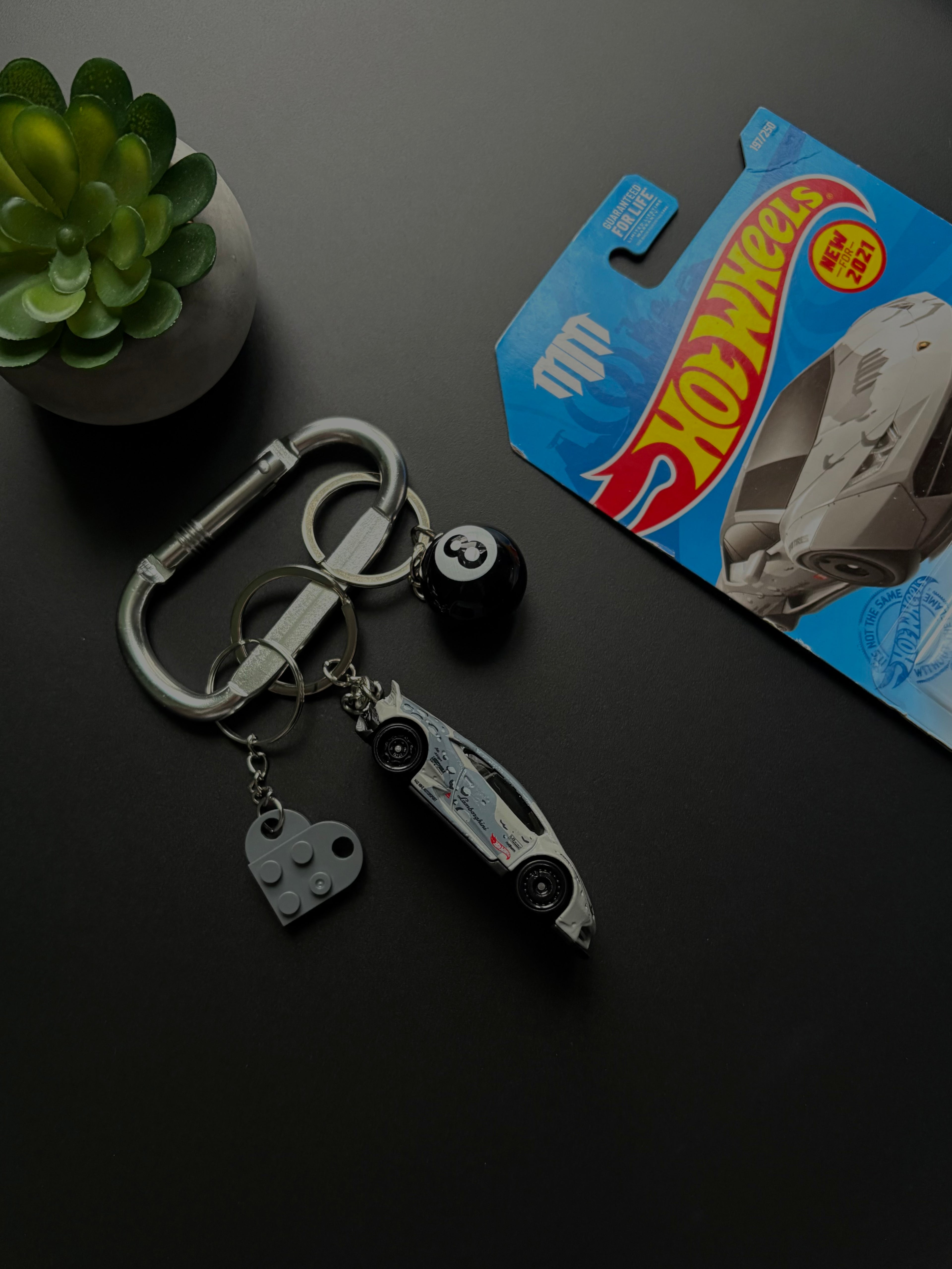 Hot Wheels keychain Lamborghini Huracan LB-Works