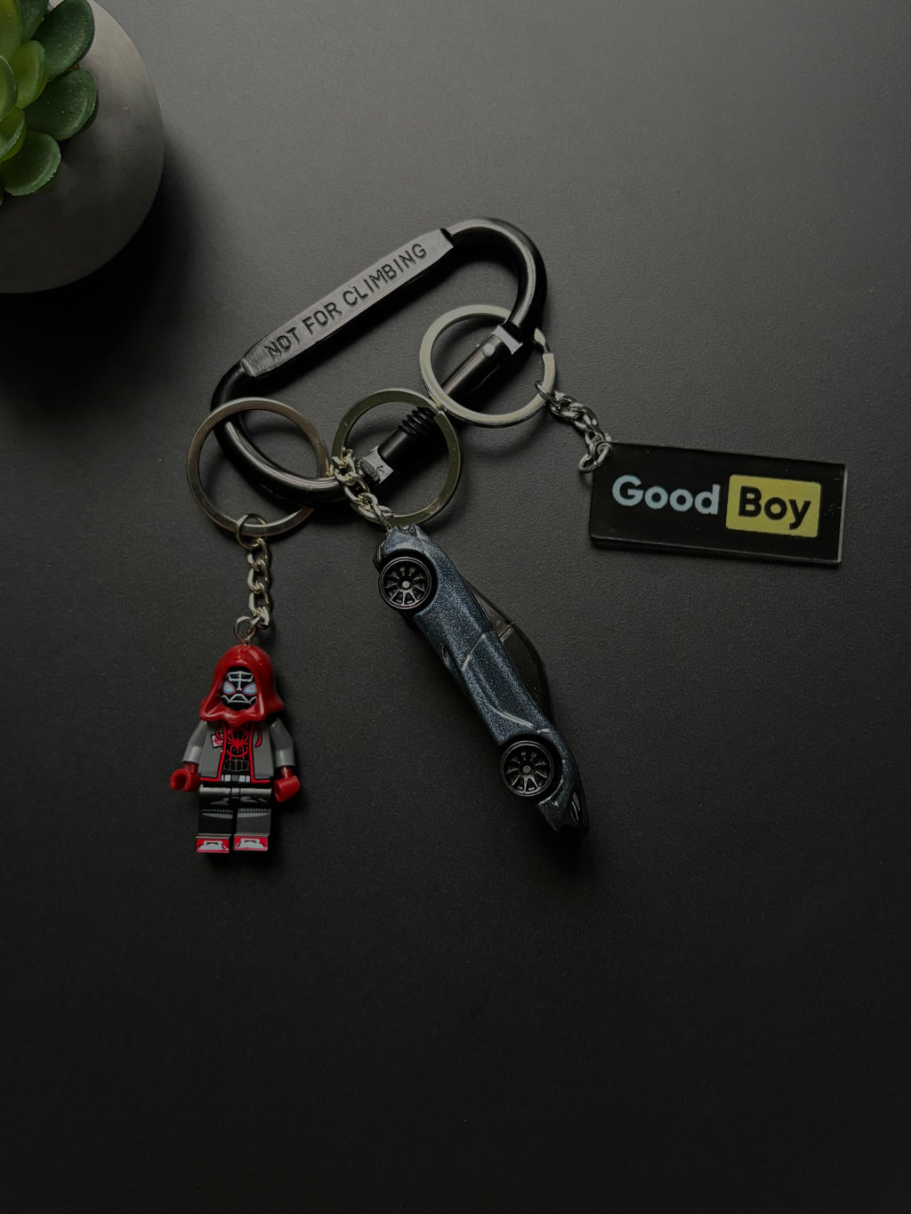 Hot Wheels keychain McLaren 720S