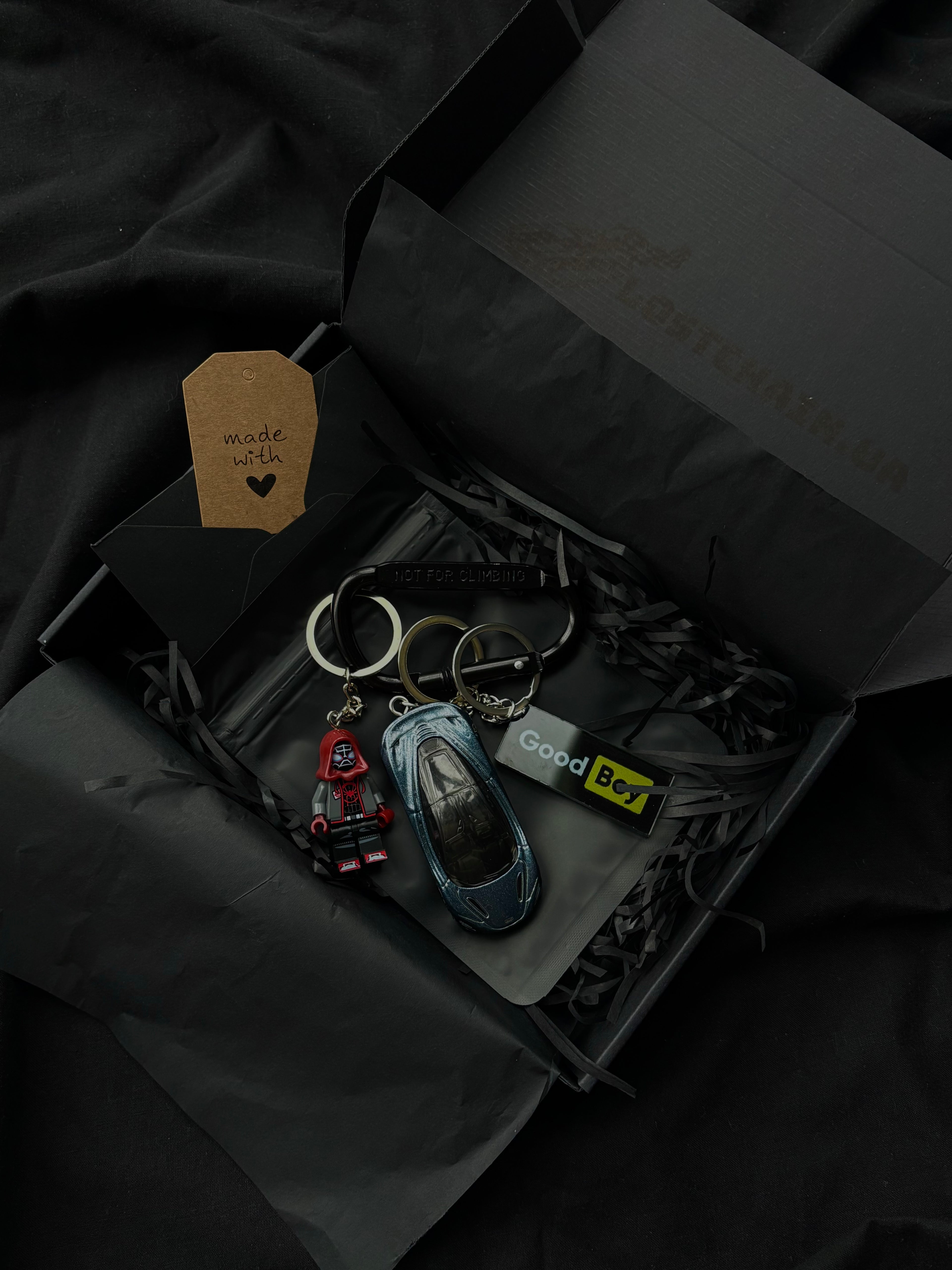 Hot Wheels keychain McLaren 720S