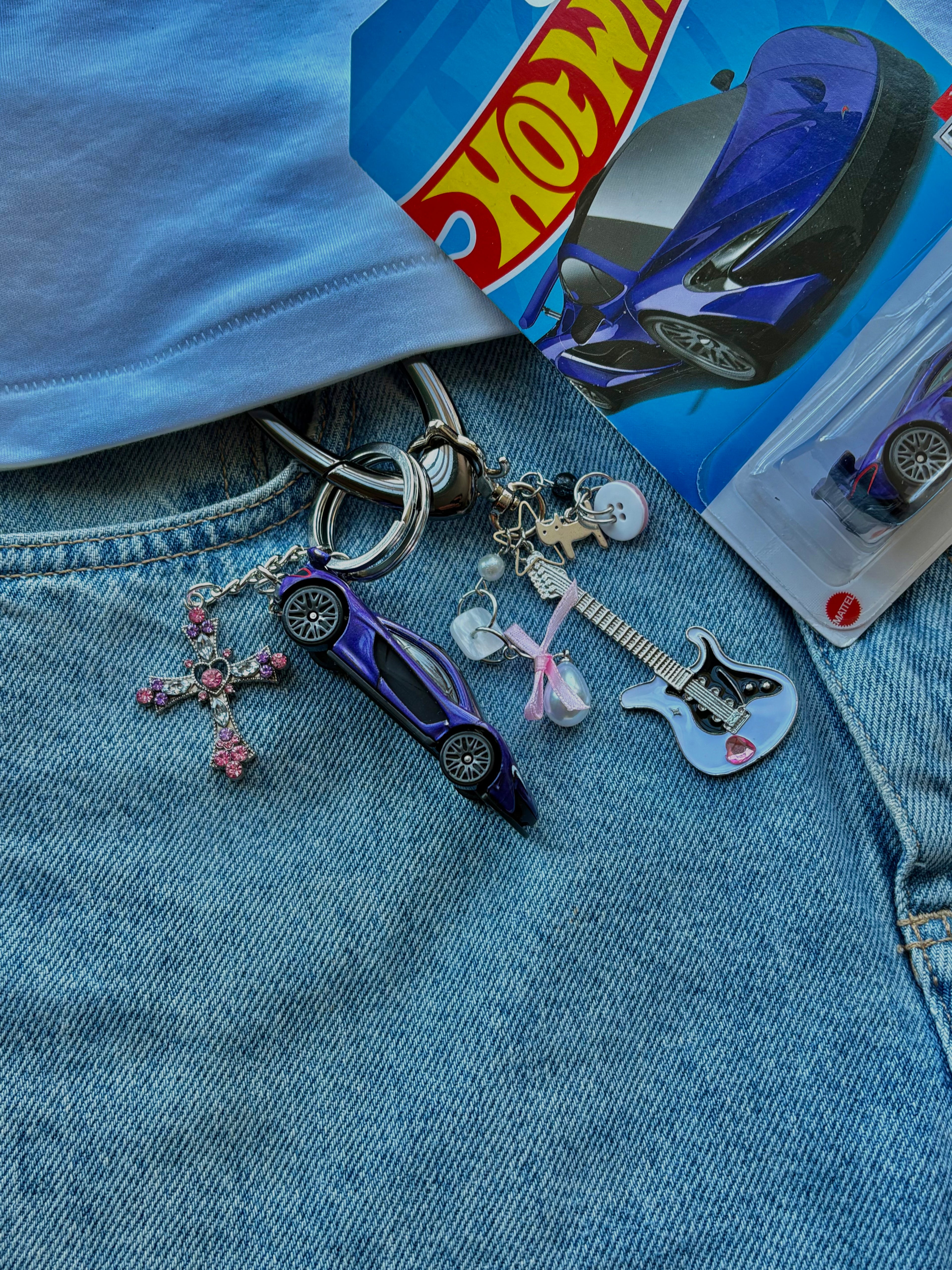 Hot Wheels keychain McLaren P1