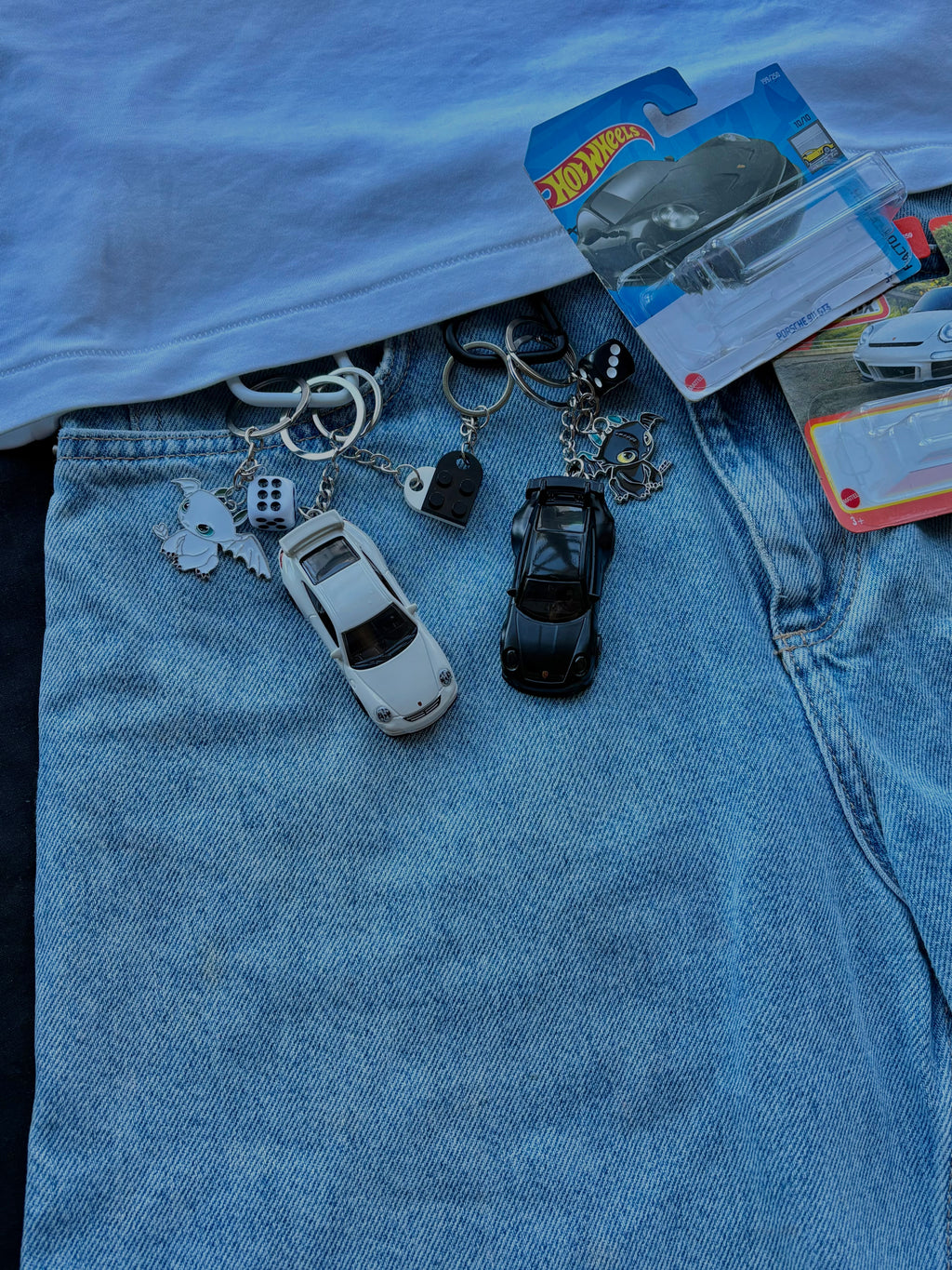 Couple Porsche 911 GT3 keychains