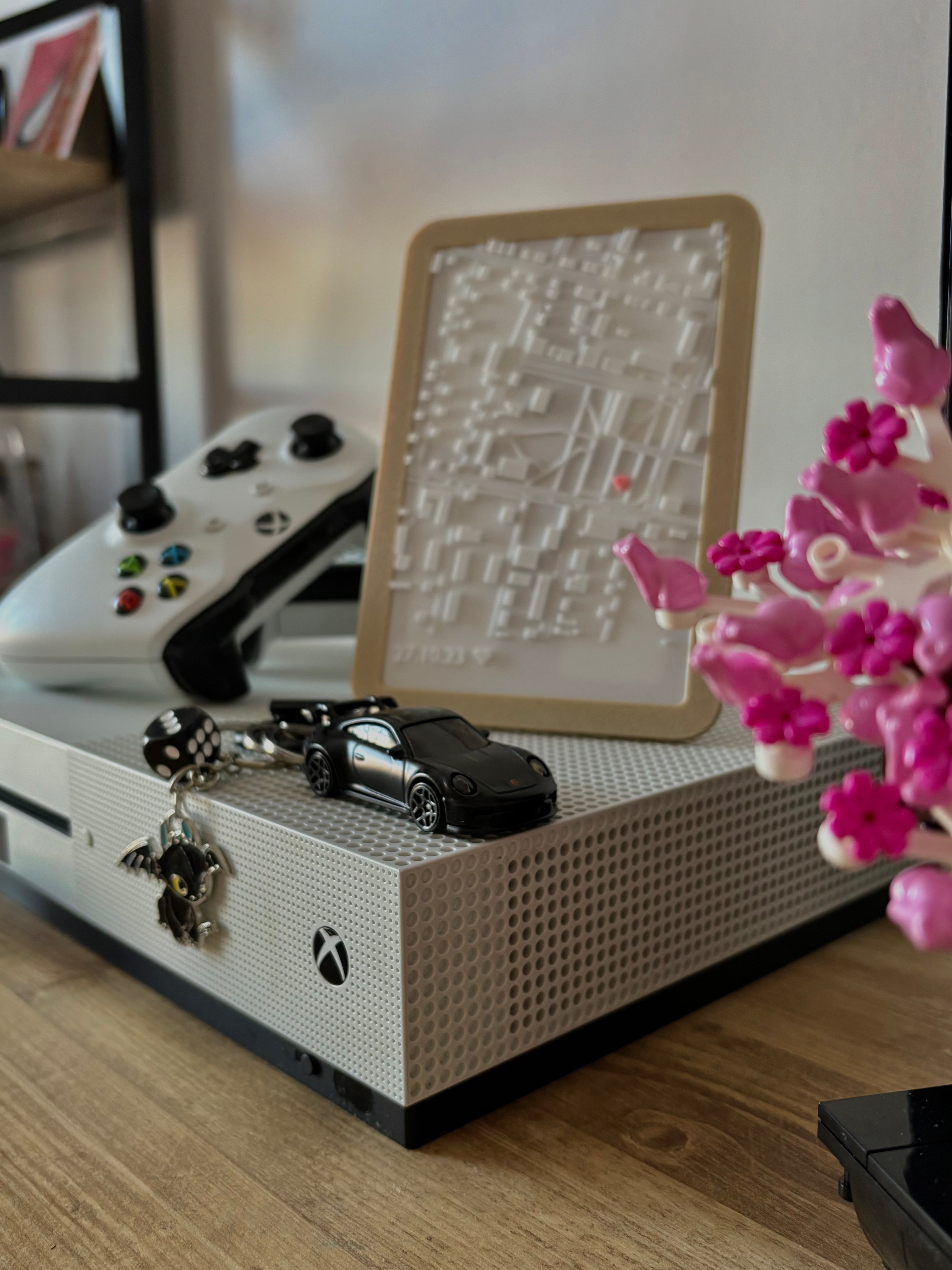 Couple Porsche 911 GT3 keychains