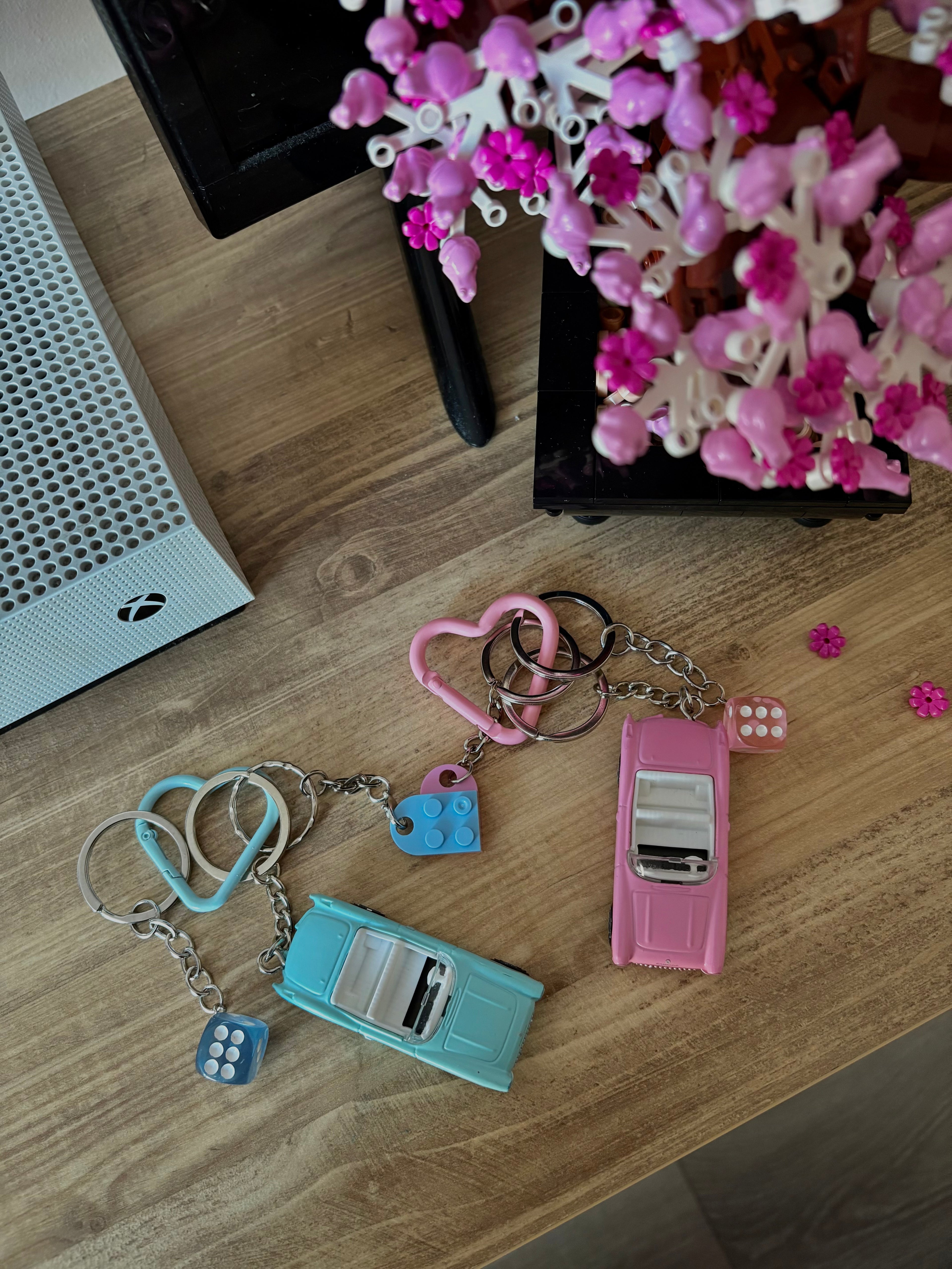 Couple Barbie keychains (Corvette)