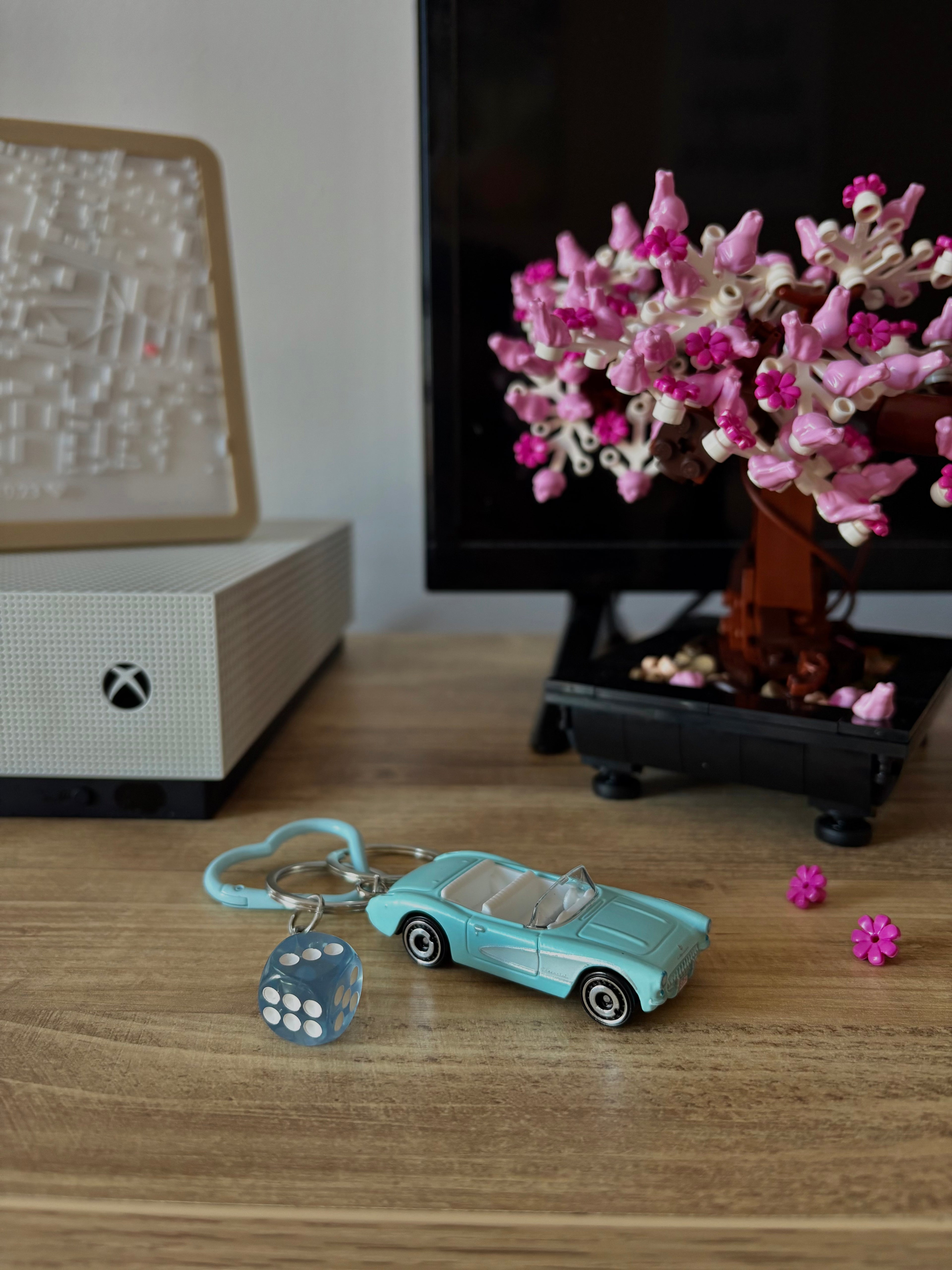 Couple Barbie keychains (Corvette)