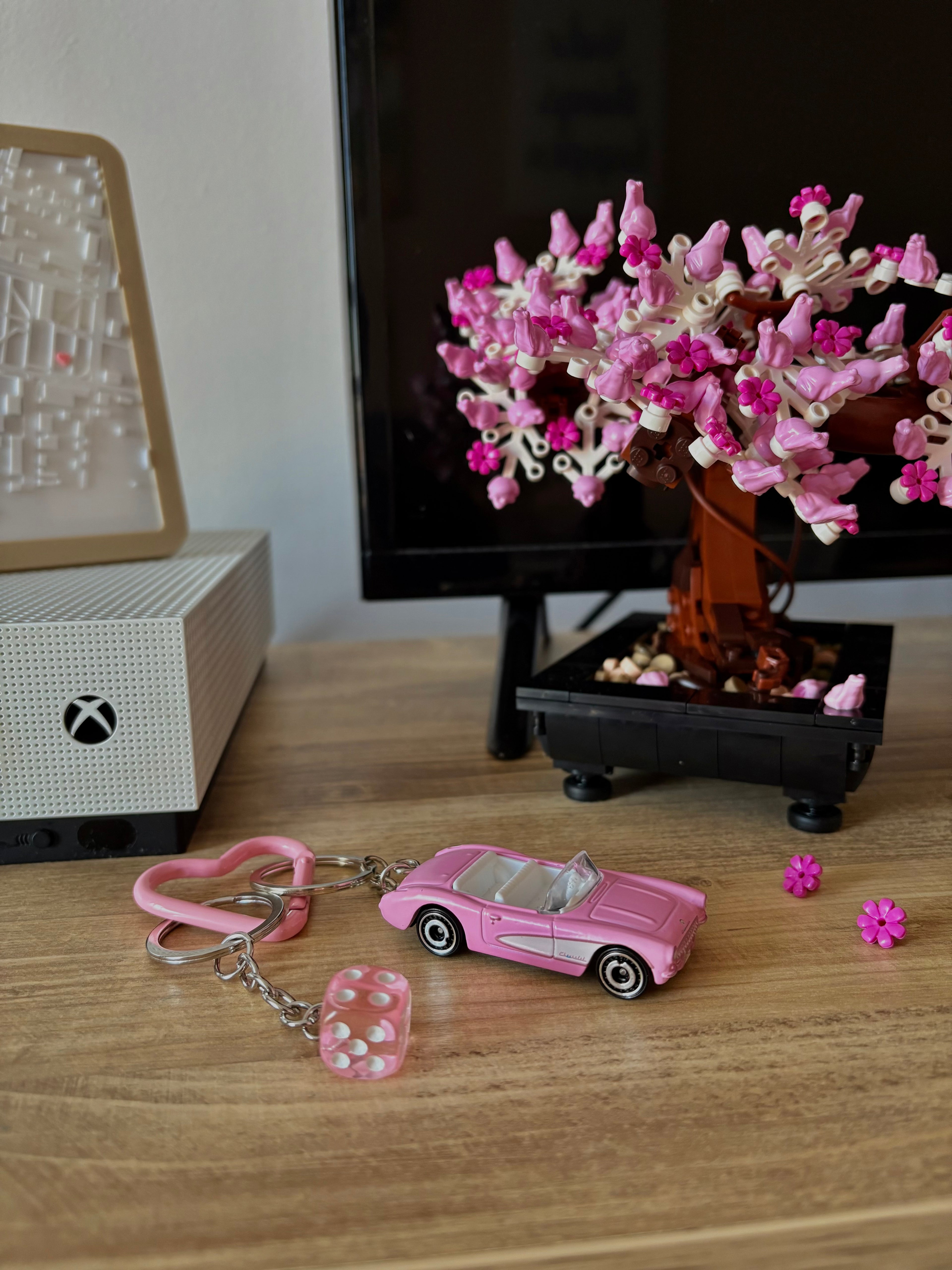 Couple Barbie keychains (Corvette)