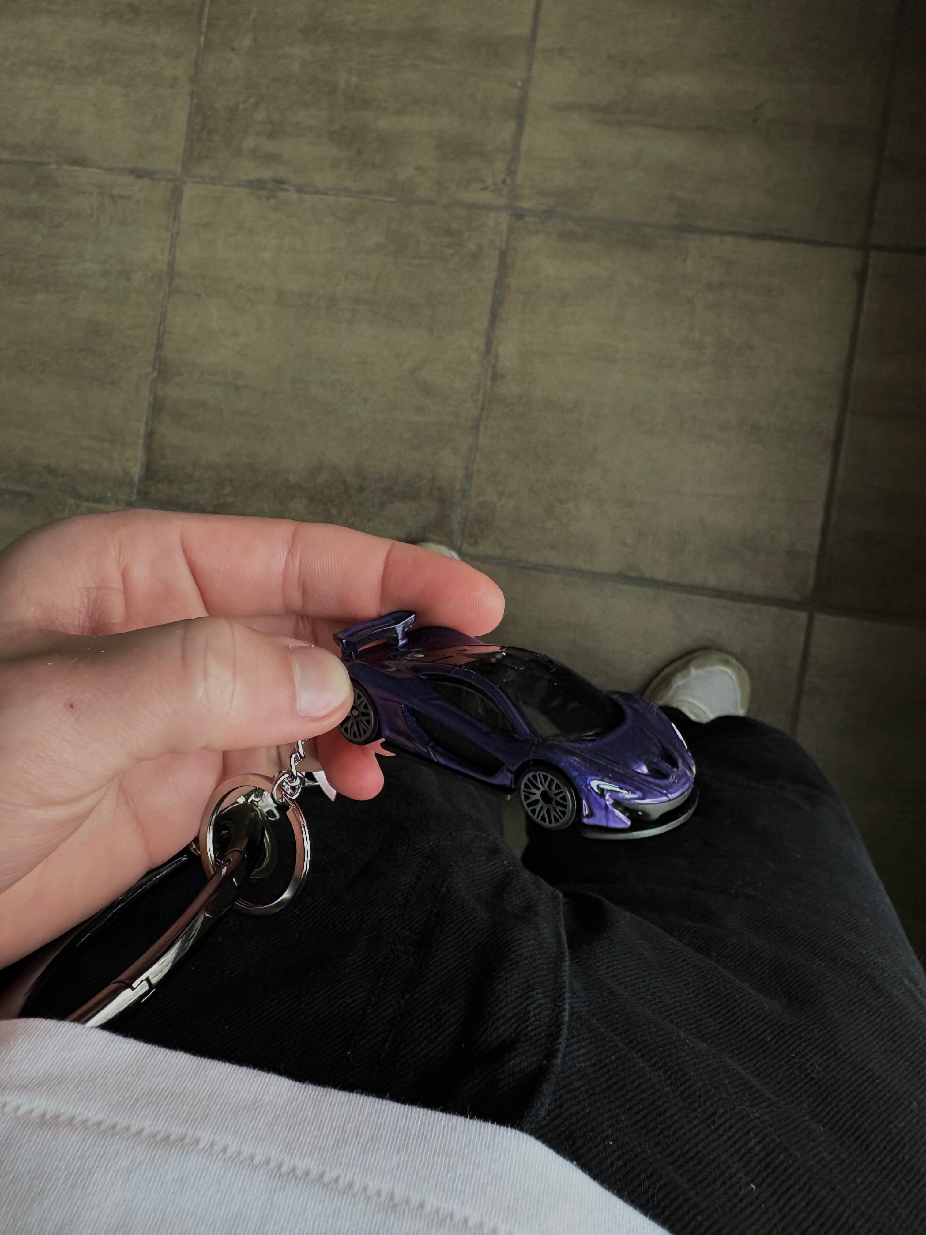 Hot Wheels keychain McLaren P1