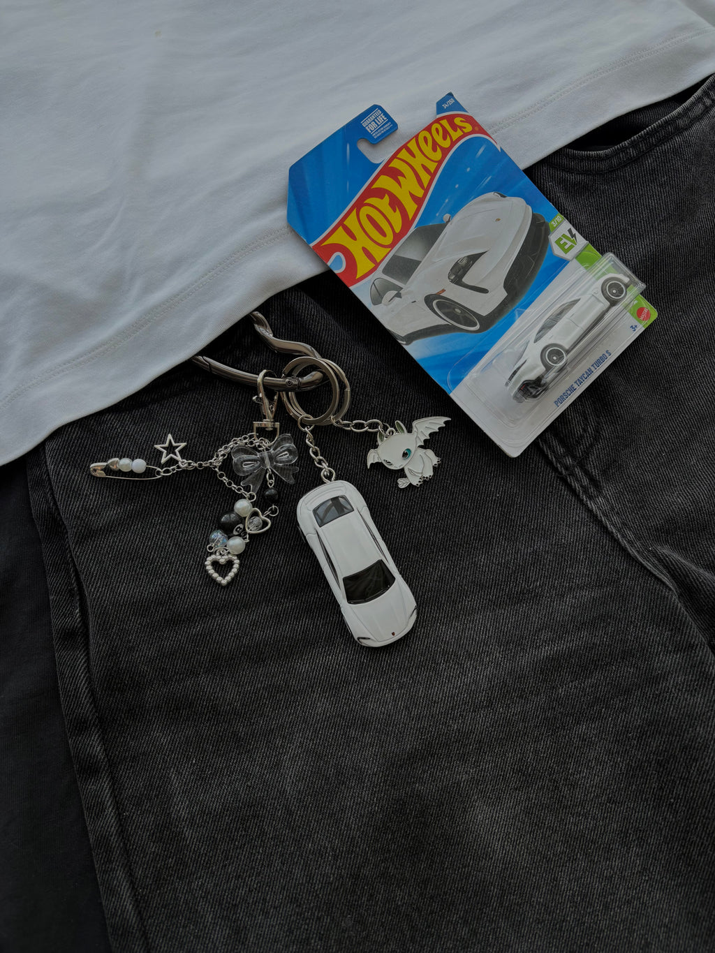 Hot Wheels keychain Porsche Taycan Turbo S