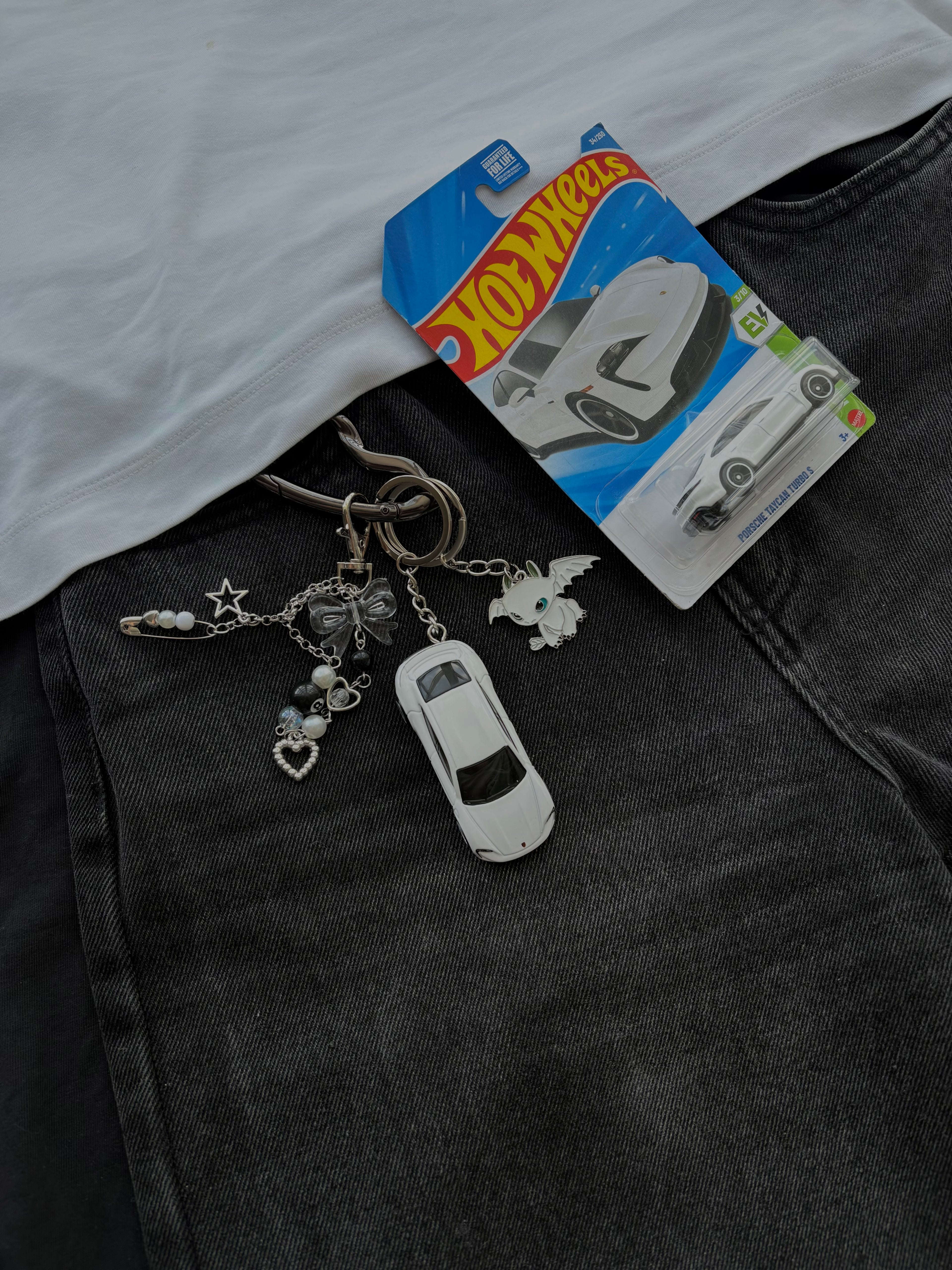 Hot Wheels keychain Porsche Taycan Turbo S