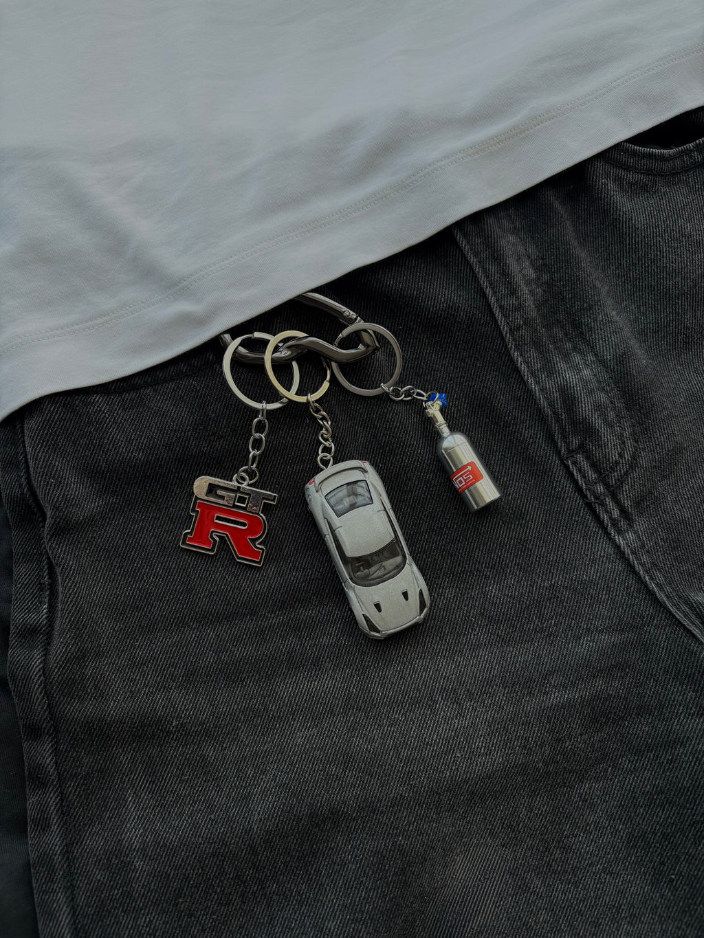 Hot Wheels keychain Nissan GT-R R35