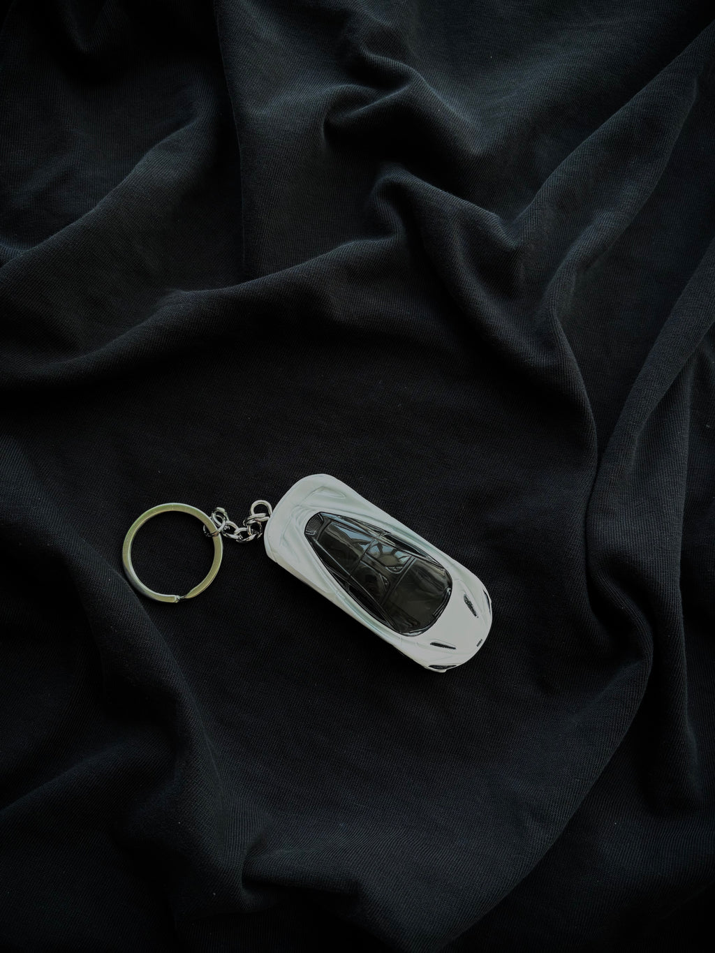 Hot Wheels keychain McLaren 720S