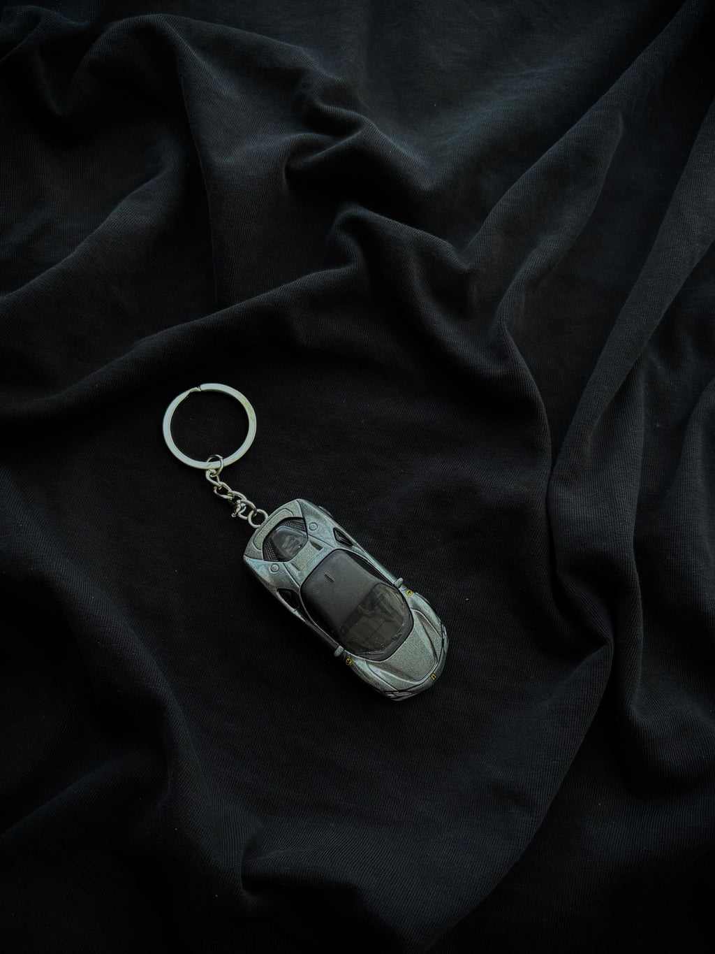 Hot Wheels keychain Ferrari SF90