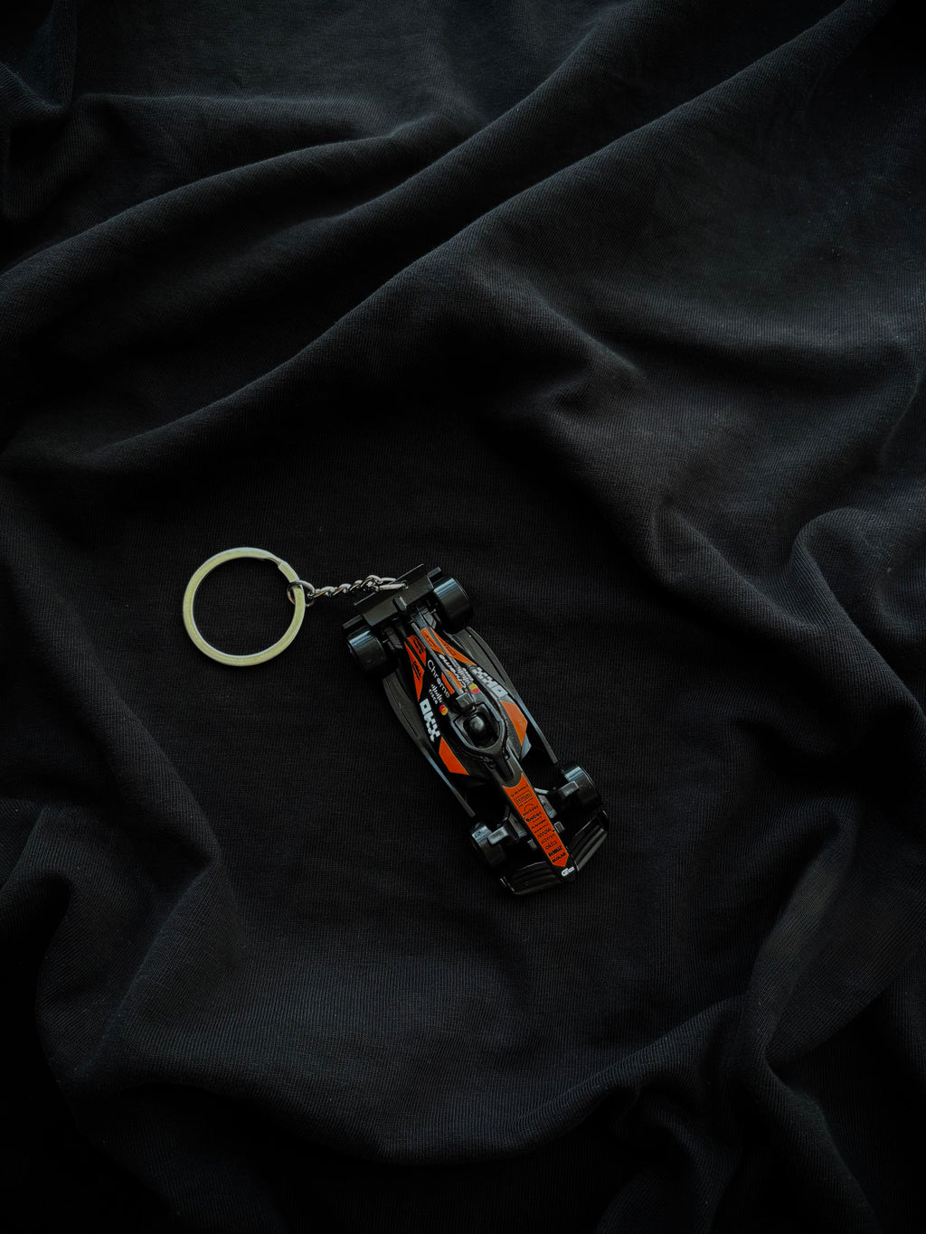 Hot Wheels keychain Formula 1 McLaren