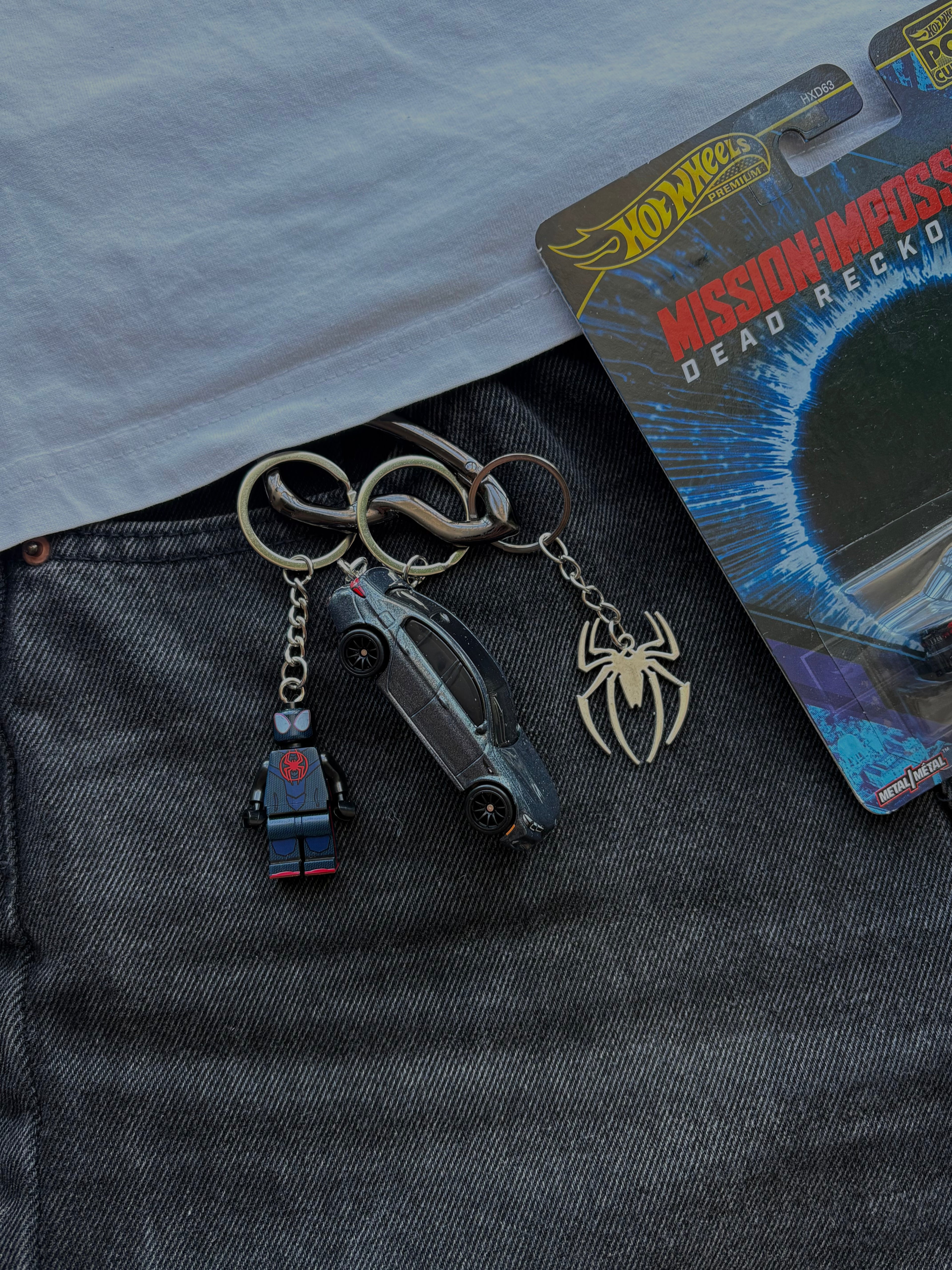 Hot Wheels Premium keychain BMW M5 F90 "Mission Impossible"