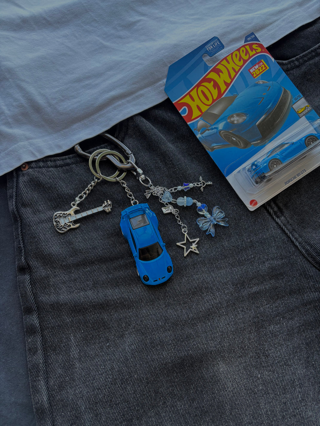 Hot Wheels keychain Porsche 911 GT3 in blue
