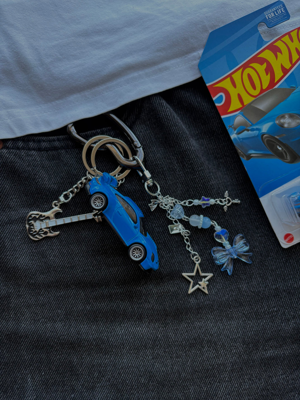 Hot Wheels keychain Porsche 911 GT3 in blue