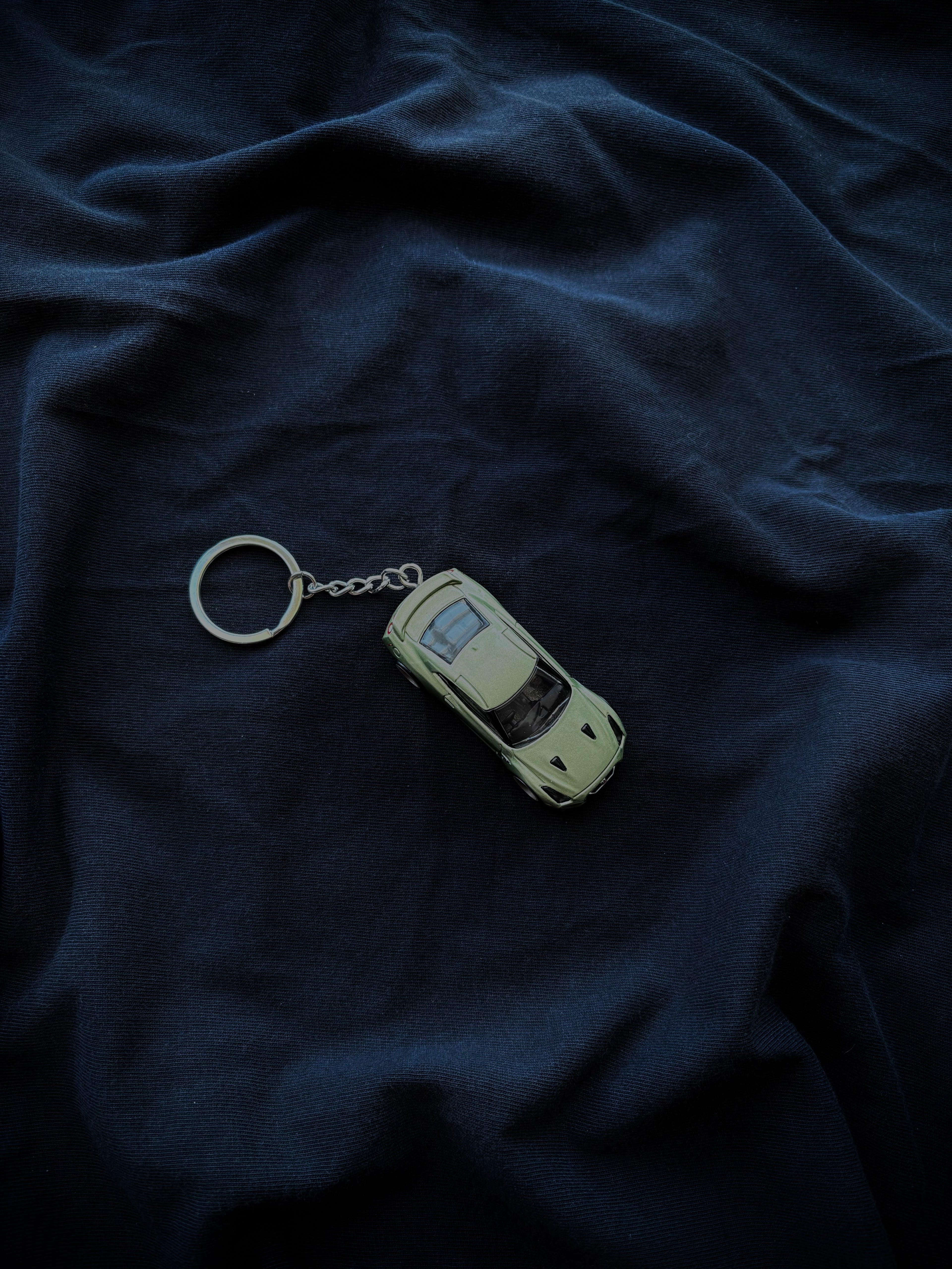 Hot Wheels keychain Nissan GT-R (R35)