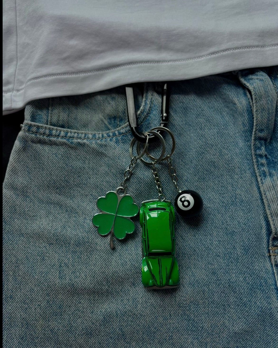 Hot Wheels Premium keychain Action Comics